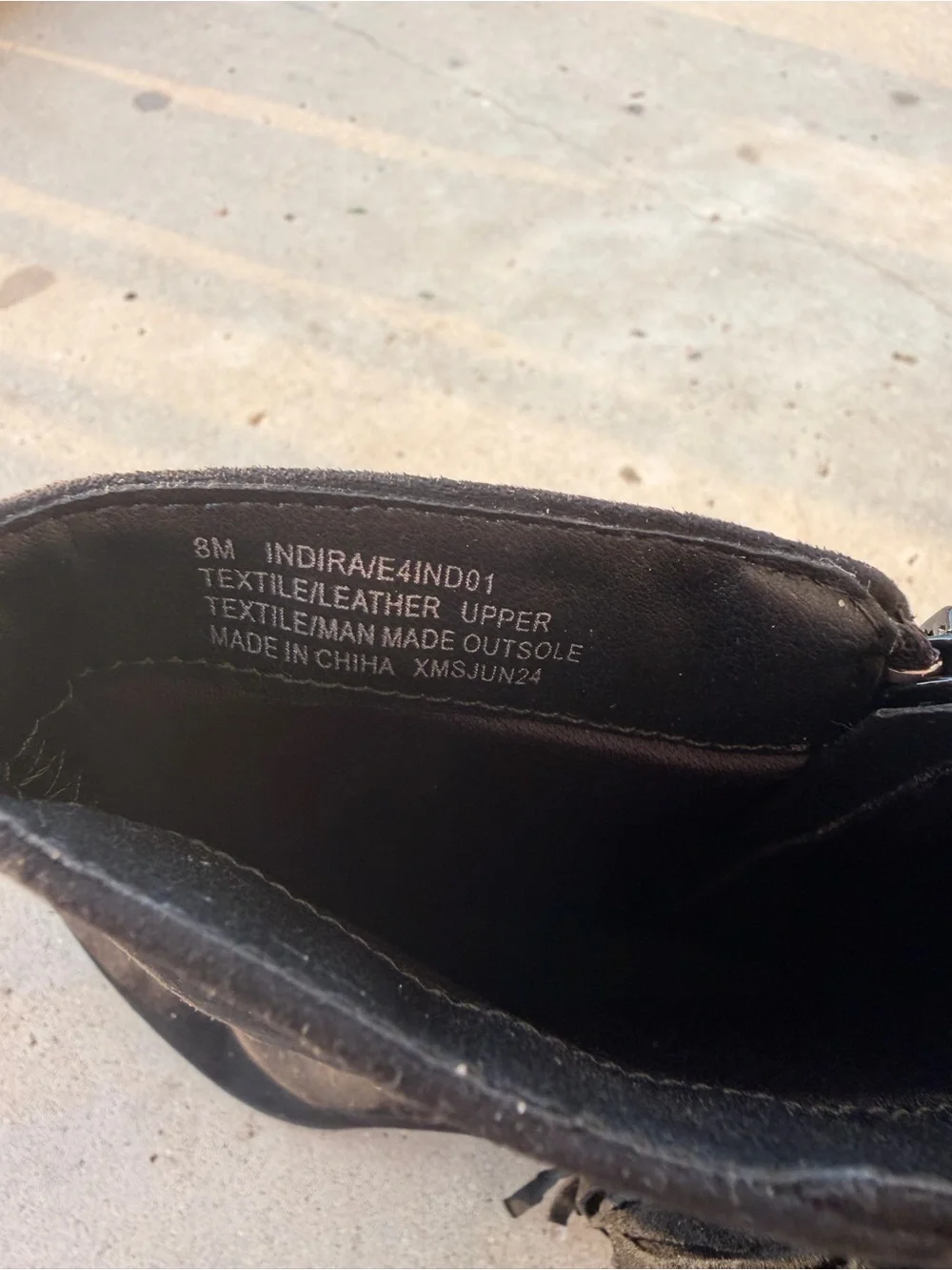 Spirit black suede